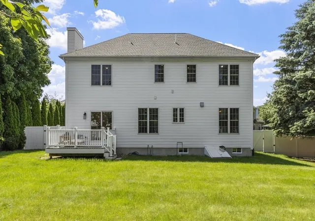 34th image of 9 Meeting House Circle, Bedford, MA 01730 | MLS# 73533427
