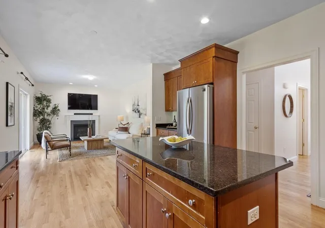 4th image of 9 Meeting House Circle, Bedford, MA 01730 | MLS# 73533427