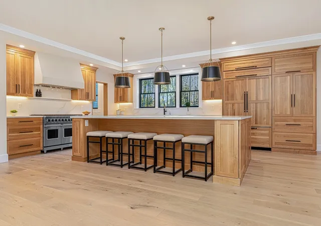 5th image of 12 Roosevelt Pl, Newburyport, MA 01950 | MLS# 73512846