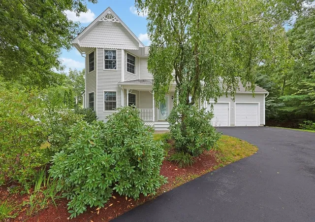 Photo 2 of Single family home for sale at 29 Brookside Ave, Webster, MA 01570 | MLS# 73559100 | Listing updated on 2026-09-14