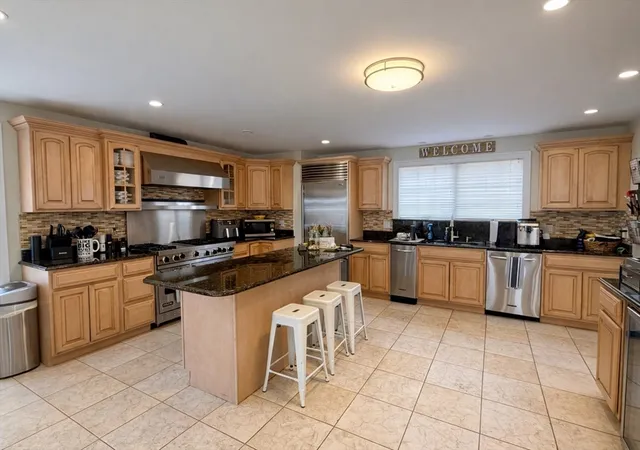 4th image of 57 Summit Ave, Swansea, MA 02777 | MLS# 73496111