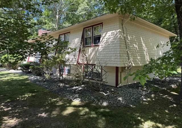 Homes for sale in Attleboro, MA | 59 Marlise Dr, Attleboro, MA 02703 | MLS# 73542713