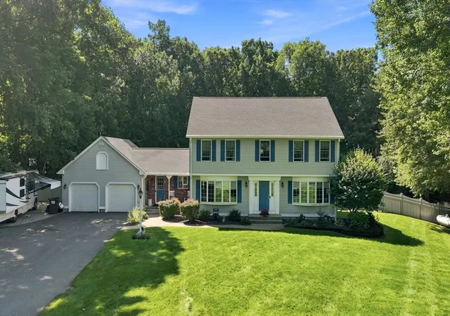 2nd image of 7 Deer Run Dr, Wilbraham, MA 01095 | MLS# 73564893