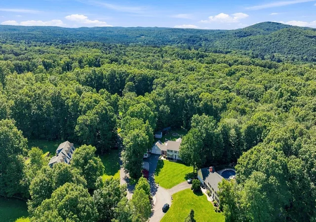 42nd image of 7 Deer Run Dr, Wilbraham, MA 01095 | MLS# 73564893