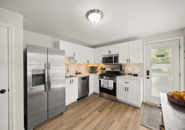 3rd image of 359 Plain St, Brockton, MA 02302 | MLS# 73525547