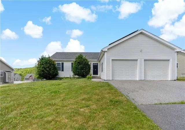 Homes for sale in Woonsocket, RI | 139 Danielle Dr, Woonsocket, RI 02895 | MLS# 73546785
