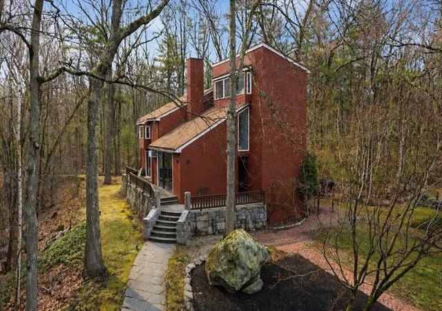1st image of 400 Rutland Street, Carlisle, MA 01741 | MLS# 73505332