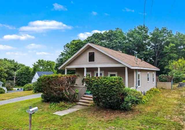 Photo 2 of Sale Pending at 226 Rosemont, Haverhill, MA 01832 | MLS# 73565021 | Listing updated on 2026-09-17