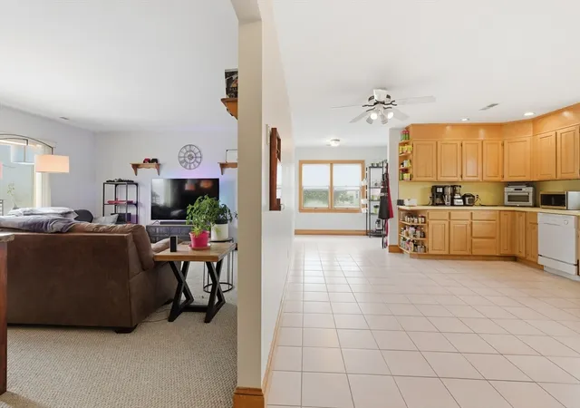 3rd image of 4-6 Jensen, Watertown, MA 02472