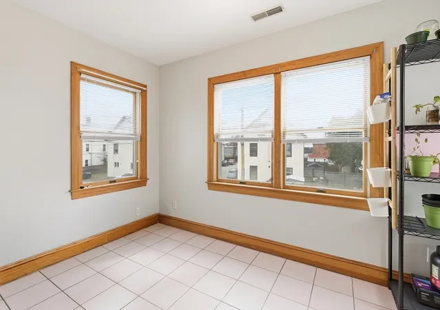 5th image of 4-6 Jensen, Watertown, MA 02472