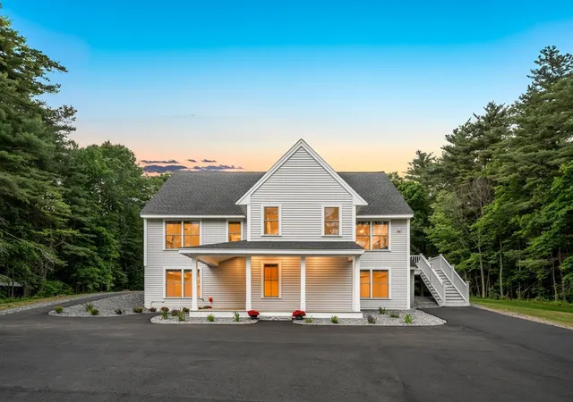 Photo 1 of Single family home for sale at 427 Middle Rd, Brentwood, NH 03833 | MLS# 73543064 | Listing updated on 2026-07-24