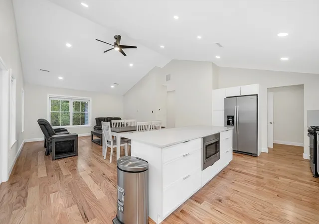 Photo 3 of Single family home for sale at 427 Middle Rd, Brentwood, NH 03833 | MLS# 73543064 | Listing updated on 2026-07-24