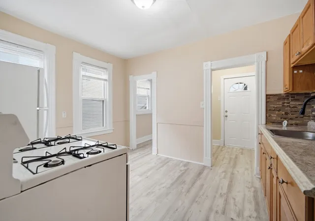 Homes for sale in Springfield, MA | 201 Main St, Springfield, MA 01151 | MLS# 73526948
