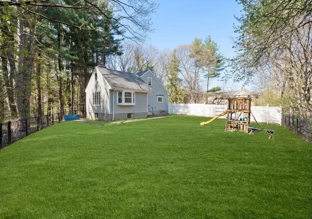 2nd image of 37 School Street, Weston, MA 02493 | MLS# 73494838