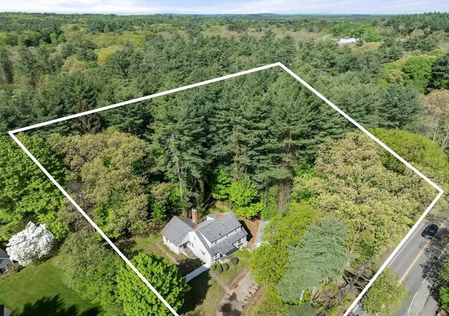 4th image of 37 School Street, Weston, MA 02493 | MLS# 73494838