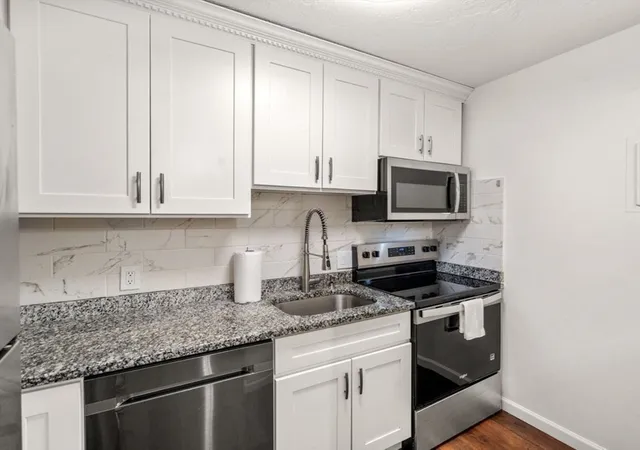 2nd image of 21 Erick Rd #18, Mansfield, MA 02048 | MLS# 73554381