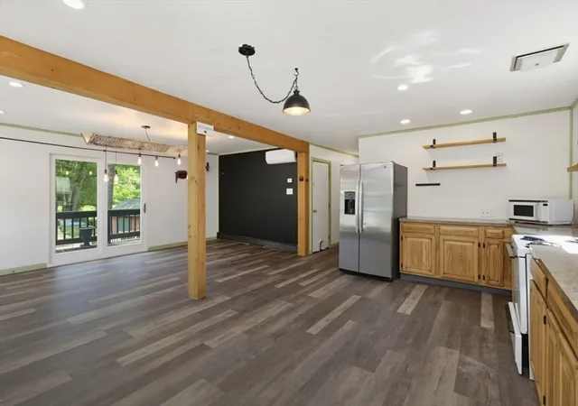 Homes for sale in Bellingham, MA | 71 Box Pond Dr, Bellingham, MA 02019 | MLS# 73545197