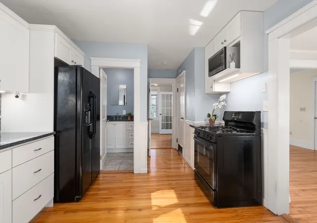 Photo 3 of Sale Pending at 35 Boardman St, Worcester, MA 01606 | MLS# 73508874 | Listing updated on 2026-06-23