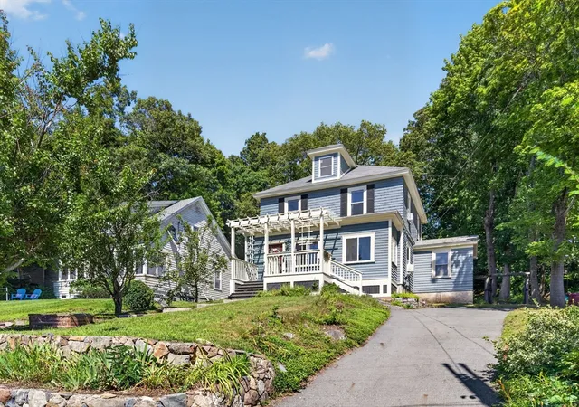 Photo 2 of Sale Pending at 204 Parkview Ave, Lowell, MA 01852 | MLS# 73559872 | Listing updated on 2026-09-02
