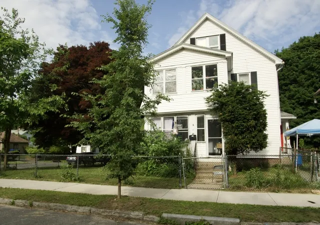 Homes for sale in Springfield, MA | 59 61 Carlisle St, Springfield, MA 01109 | MLS# 73534438
