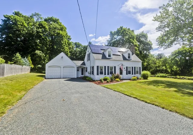 Homes for sale in Southwick, MA | 138 Vining Hill Rd, Southwick, MA 01077 | MLS# 73540230