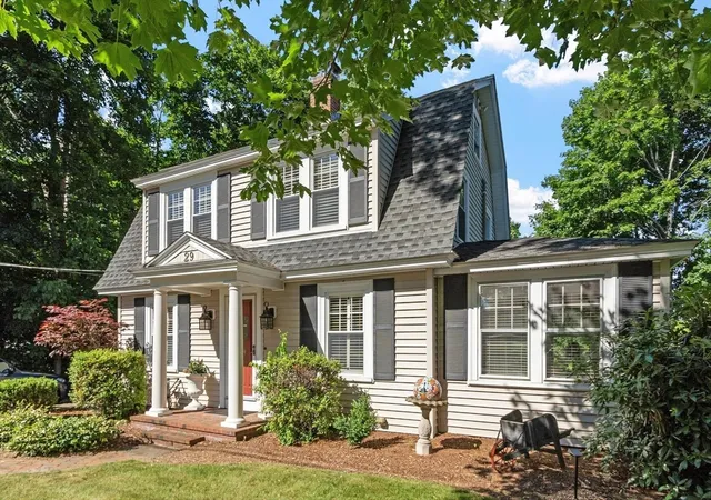 2nd image of 29 South St, Shrewsbury, MA 01545 | MLS# 73537486