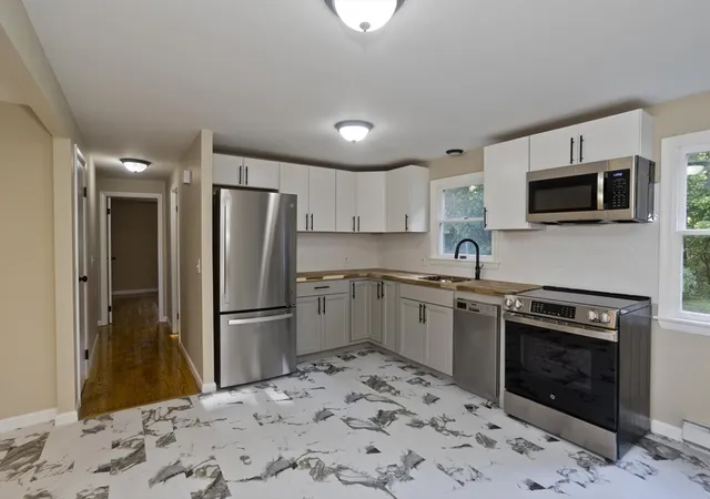 Homes for sale in Springfield, MA | 276 Spikenard Cir, Springfield, MA 01129 | MLS# 73528781