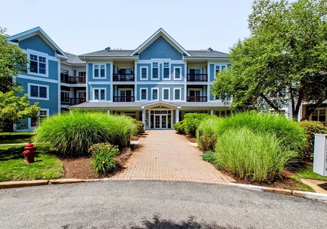 Condo for sale at 501 Commerce Dr #2212, Braintree, MA 02184 | MLS# 73560463