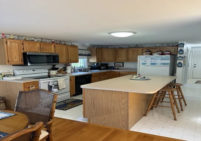 5th image of 260 Tobey Way, Hyannis, MA 02601 | MLS# 73423620