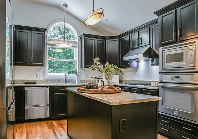 3rd image of 179 High St, Norwell, MA 02061 | MLS# 73537930