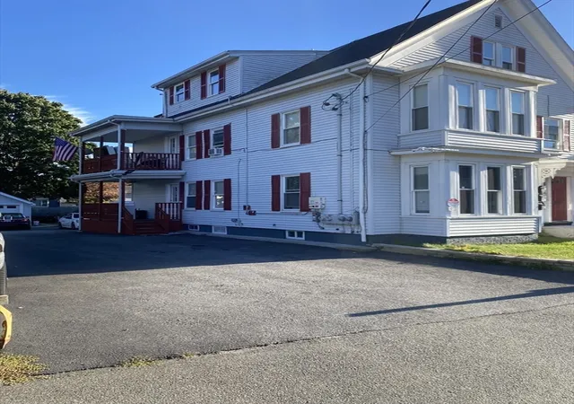 Homes for sale in Brockton, MA | 236 Market St, Brockton, MA 02301 | MLS# 73547011