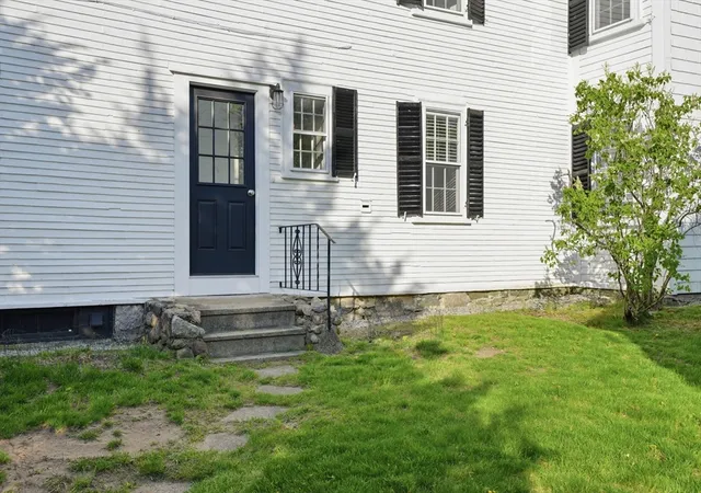 Homes for sale in Hingham, MA | 198 S St, Hingham, MA 02043
