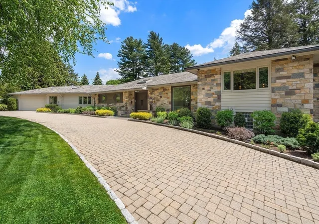 1st image of 9 Singletree Rd, Chestnut Hill, MA 02467 | MLS# 73520842
