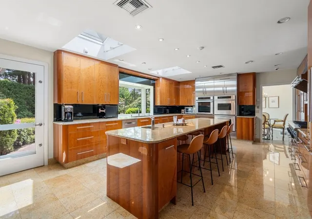 Photo 4 of Single family home for sale at 9 Singletree Rd, Chestnut Hill, MA 02467 | MLS# 73520842 | Listing updated on 2026-09-17