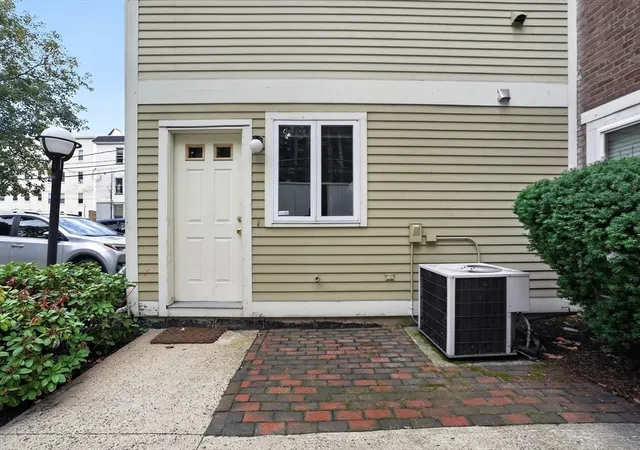 2nd image of 30 Cameron St, Brookline, MA 02445