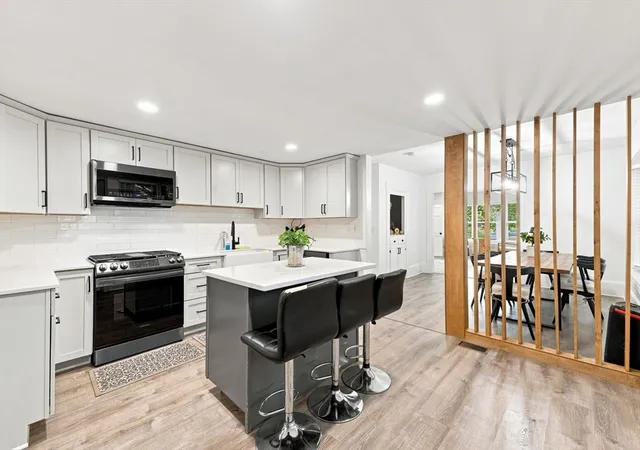 3rd image of 23-25 Brigham Park, Fitchburg, MA 01420 | MLS# 73564884