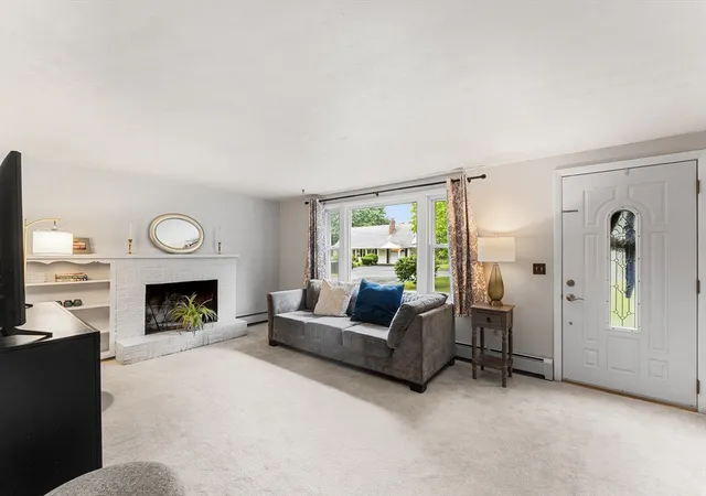 5th image of 65 Janet Cir, Shrewsbury, MA 01545 | MLS# 73540915