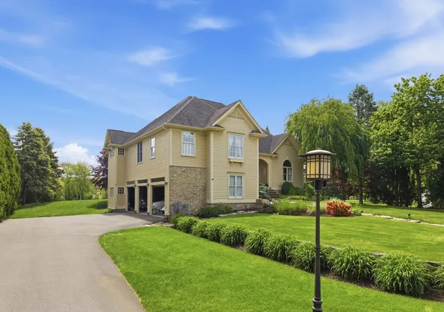 2nd image of 3 Sandpiper Dr, Westport, MA 02790 | MLS# 73543263