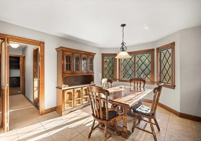 5th image of 7 Sears Island Dr, Lakeville, MA 02347 | MLS# 73537378