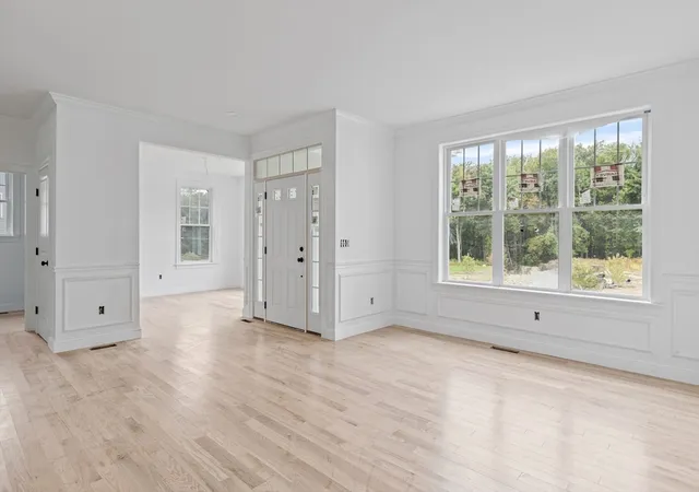 Photo 2 of Single family home for sale at 6 Abby Rd, North Grafton, MA 01536 | MLS# 73506574 | Listing updated on 2026-04-28