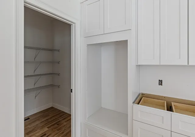 Photo 4 of Single family home for sale at 6 Abby Rd, North Grafton, MA 01536 | MLS# 73506574 | Listing updated on 2026-04-28