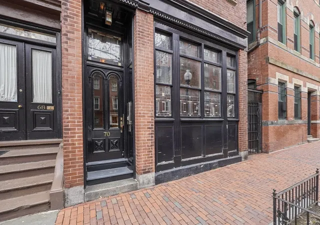 1st image of 70 Clarendon St #A, Boston, MA 02116 | MLS# 73557211
