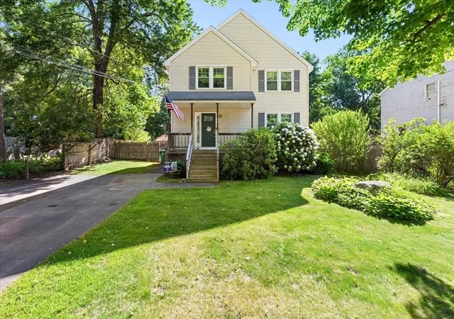 2nd image of 22 Canterbury St, Billerica, MA 01821 | MLS# 73537409