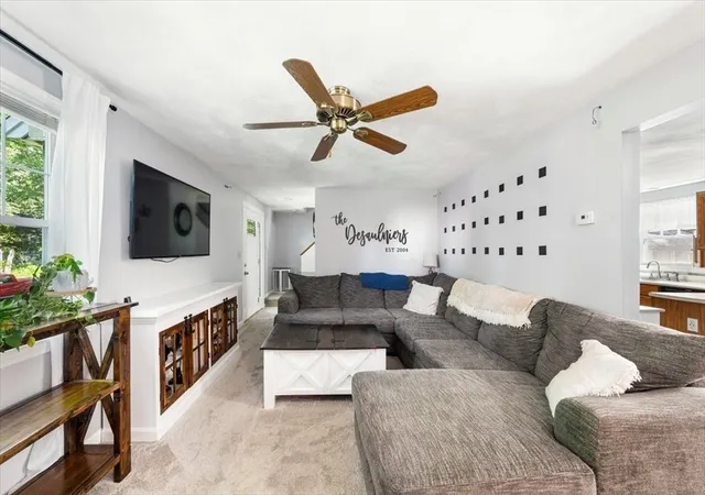 5th image of 22 Canterbury St, Billerica, MA 01821 | MLS# 73537409