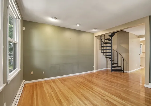 2nd image of 127 Kilsyth Rd #3, Brighton, MA 02135 | MLS# 73556436