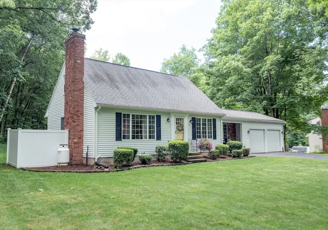 Homes for sale in Wilbraham, MA | 9 Branch Rd, Wilbraham, MA 01095 | MLS# 73533683