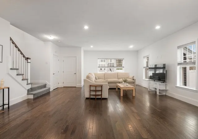 Homes for sale in Norfolk, MA | 15 Cleary Circle #15, Norfolk, MA 02056 | MLS# 73511794