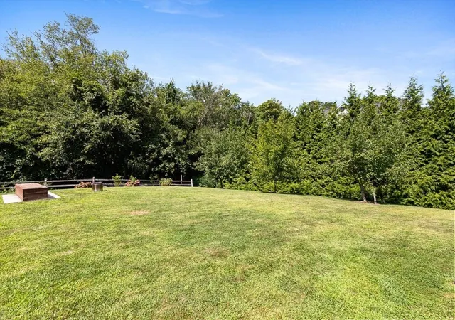 42nd image of 380 N Wheaton Ave, Seekonk, MA 02771 | MLS# 73567433