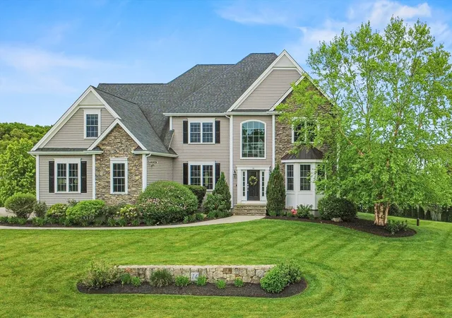 Homes for sale in Wrentham, MA | 14 Amber Dr, Wrentham, MA 02093 | MLS# 73524112