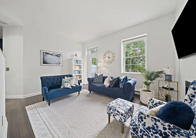 Homes for sale in Duxbury, MA | 100 Parks St, Duxbury, MA 02332